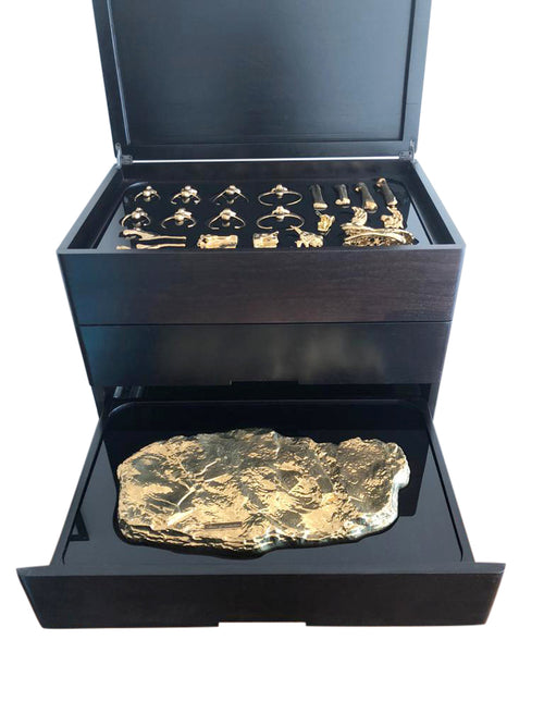 Tim Berg & Rebekah Myers - aptiques by Authentic PreOwned
